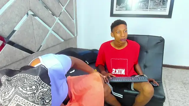 EvaxEmma online show from 02/27/26, 02:39