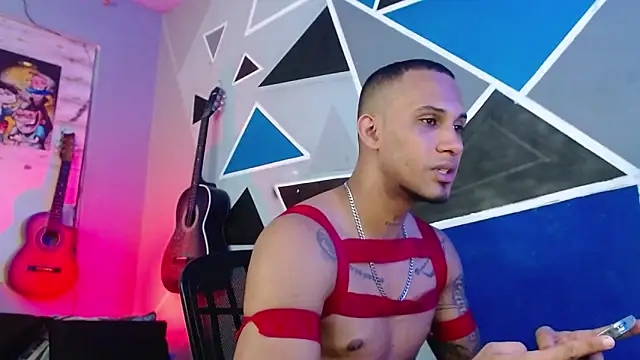 Snapshot of MagnusFrost chatting on 09/20/25, 09:03 MagnusFrost online show from 09/20/25, 09:03