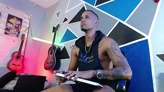 Snapshot of MagnusFrost chatting on 12/05/25, 09:34 MagnusFrost online show from 12/05/25, 09:34