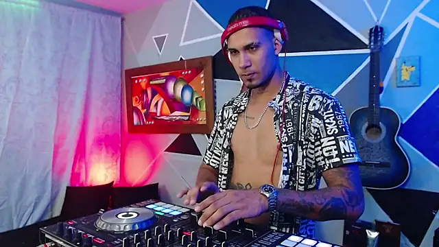 MagnusFrost online show from 02/20/26, 08:33