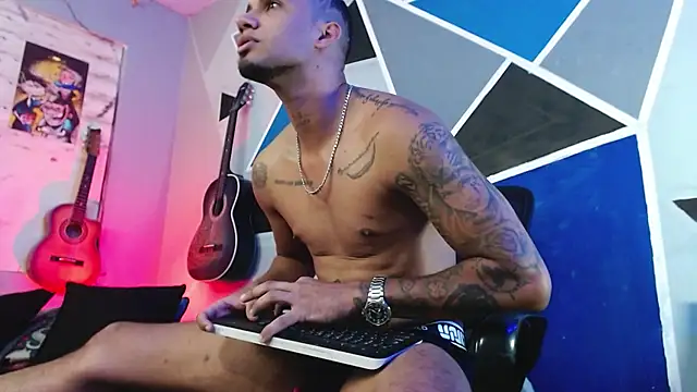 MagnusFrost online show from 12/22/25, 12:22