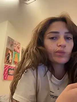 yaprakmericc online show from 10/19/25, 09:06