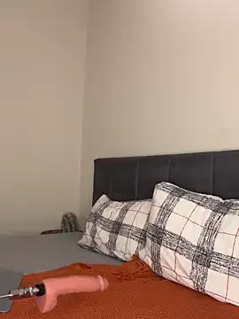 yaprakmericc online show from 10/21/25, 08:08