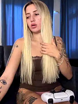 yaprakmericc online show from 11/05/25, 02:09