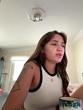 yaprakmericc online show from 09/19/25, 11:47