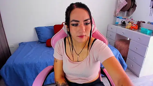 Sofi Martinezz0 online show from 09/21/25, 07:08