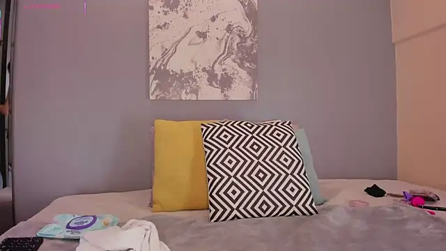 LynnSam  online show from 10/25/25, 11:16