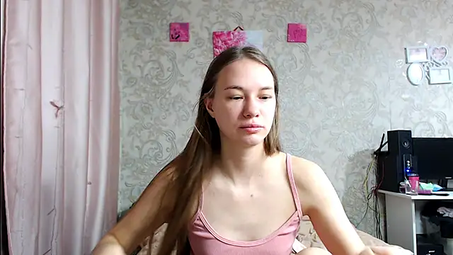 leila bambi  online show from 10/22/25, 01:10