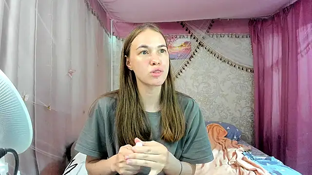 Snapshot of leila_bambi_ chatting on 06/09/26, 07:20 leila bambi online show from 06/09/26, 07:20