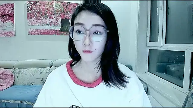 Snapshot of NIAN-er chatting on 11/20/25, 02:29 NIAN-er online show from 11/20/25, 02:29