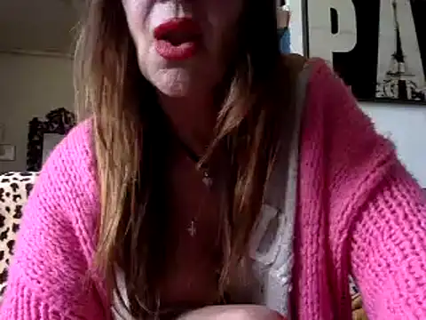 gildamilf online show from 03/15/25, 01:29