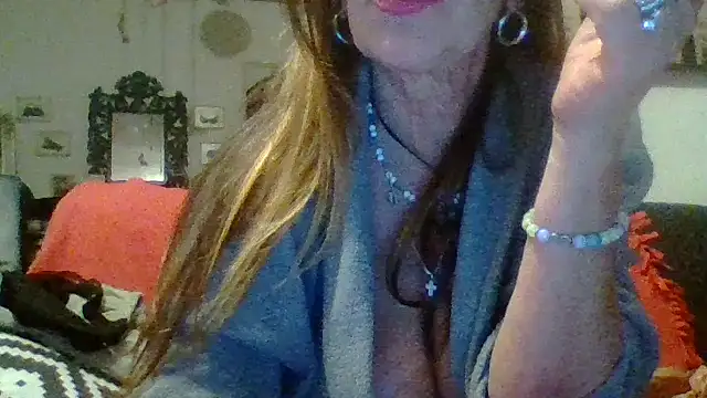 gildamilf online show from 11/11/25, 07:19