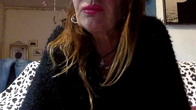 gildamilf online show from 10/23/25, 11:53