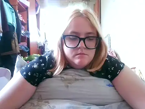 DesireMelissa online show from 10/07/25, 08:15