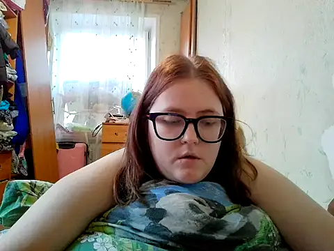 DesireMelissa online show from 12/04/25, 10:14