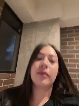 Latina vanessa online show from 04/10/26, 01:01