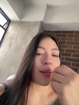 Latina vanessa online show from 04/14/26, 01:16