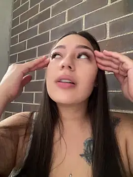 Latina vanessa online show from 04/29/26, 07:09