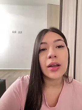 Latina vanessa online show from 02/02/26, 05:01