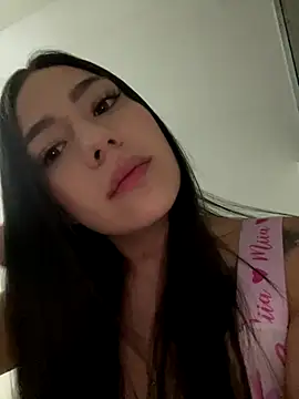 Latina vanessa online show from 11/12/25, 01:43