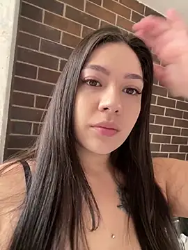 Latina vanessa online show from 03/22/26, 02:51