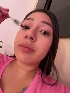 Latina vanessa online show from 04/27/26, 11:58