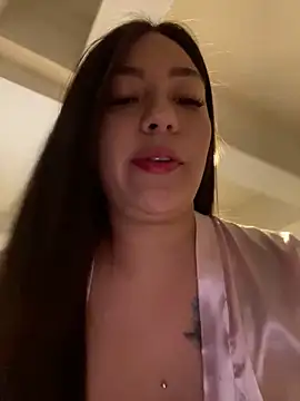 Latina vanessa online show from 04/22/26, 01:56