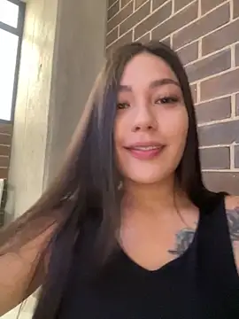 Latina vanessa online show from 04/22/26, 04:25