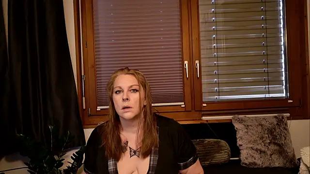 Big Beautiful MILF online show from 10/02/25, 11:46