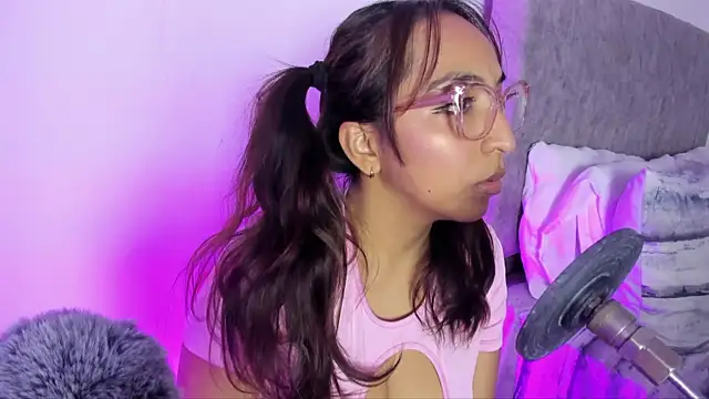 Leticia brownn1 online show from 03/29/26, 04:52