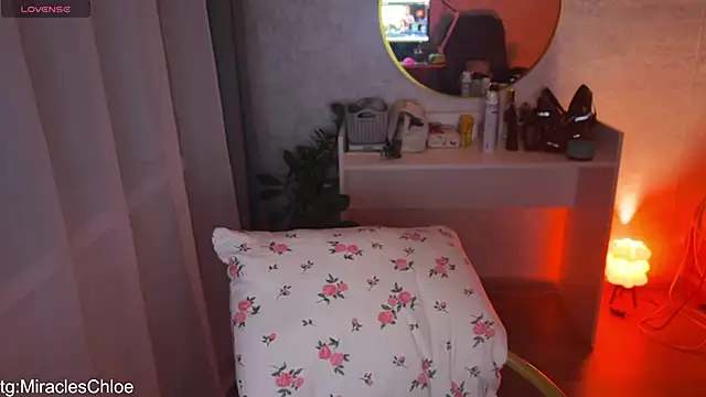 ChloeMillerMeow online show from 04/15/26, 07:18