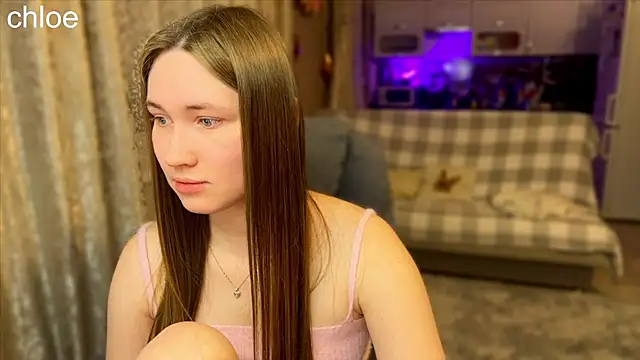 ChloeMillerMeow online show from 10/31/25, 08:16