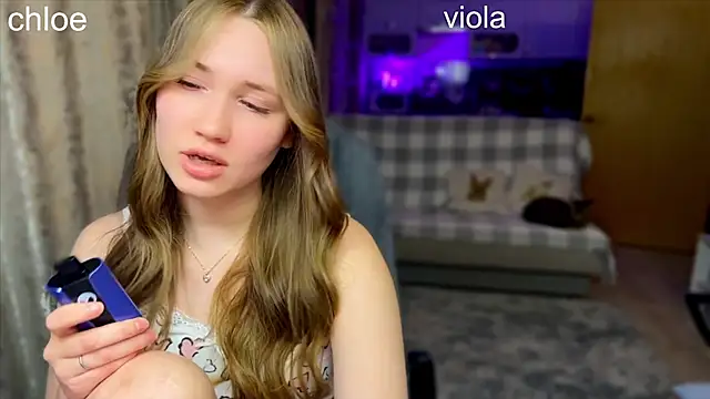 Snapshot of ChloeMillerMeow chatting on 10/12/25, 06:31 ChloeMillerMeow online show from 10/12/25, 06:31