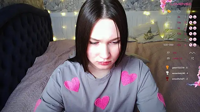 Snapshot of ChloeMillerMeow chatting on 03/04/25, 11:22 ChloeMillerMeow online show from 03/04/25, 11:22