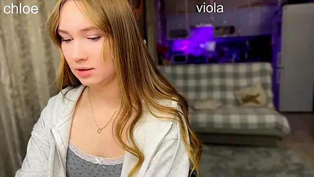 ChloeMillerMeow online show from 10/24/25, 07:46