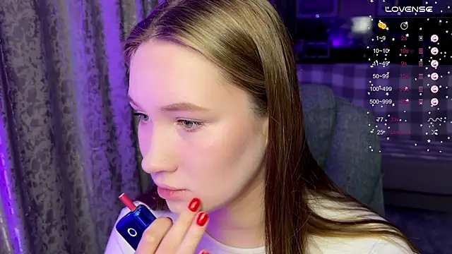 ChloeMillerMeow online show from 12/04/25, 09:36