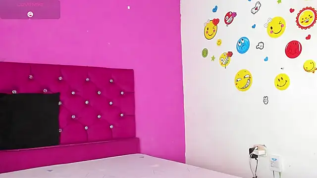 Sofi Hot 20 online show from 03/07/25, 10:56