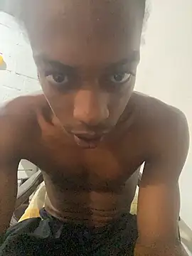 Larry-n-clouds online show from 01/10/26, 06:47