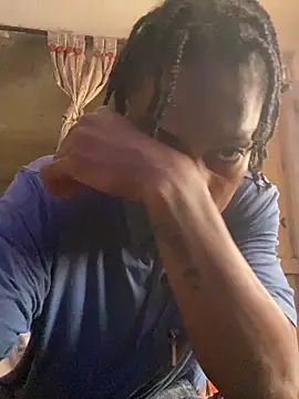 Larry-n-clouds online show from 12/05/25, 01:10