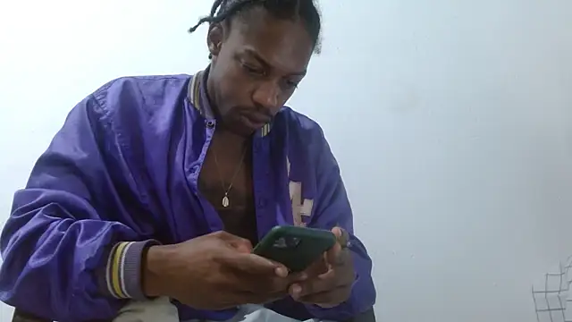 Larry-n-clouds online show from 02/20/26, 12:29