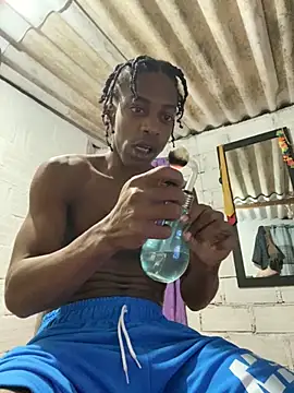 Larry-n-clouds online show from 11/22/25, 03:05