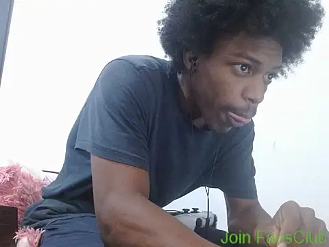 Larry-n-clouds online show from 03/18/26, 01:02