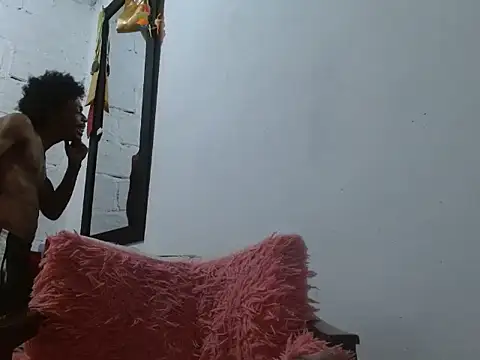 Larry-n-clouds online show from 03/12/26, 07:23