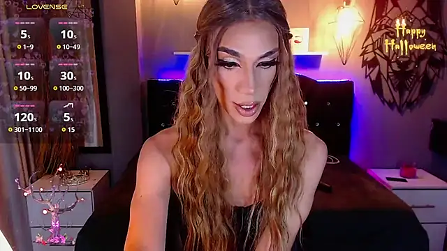 camila hootie online show from 10/21/25, 07:46