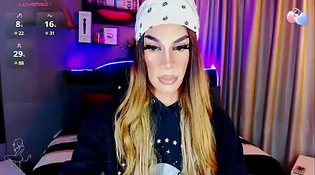 camila hootie online show from 03/18/25, 03:34