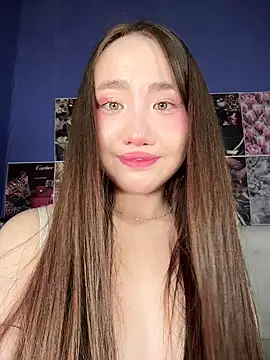 Snapshot of Asianpie_ chatting on 10/26/25, 12:11 Asianpie online show from 10/26/25, 12:11