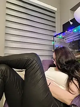 CamilleDesire online show from 11/13/25, 04:55