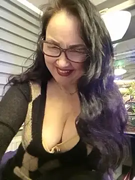 Snapshot of CamilleDesire chatting on 01/05/25, 04:38 CamilleDesire online show from 01/05/25, 04:38