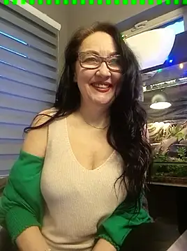 Snapshot of CamilleDesire chatting on 02/25/25, 05:08 CamilleDesire online show from 02/25/25, 05:08