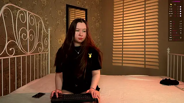 Snapshot of stayin_alive_ chatting on 01/14/26, 01:48 stayin alive online show from 01/14/26, 01:48